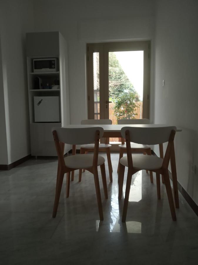 La Gran Dama Bed and Breakfast Roseto Degli Abruzzi Exteriör bild