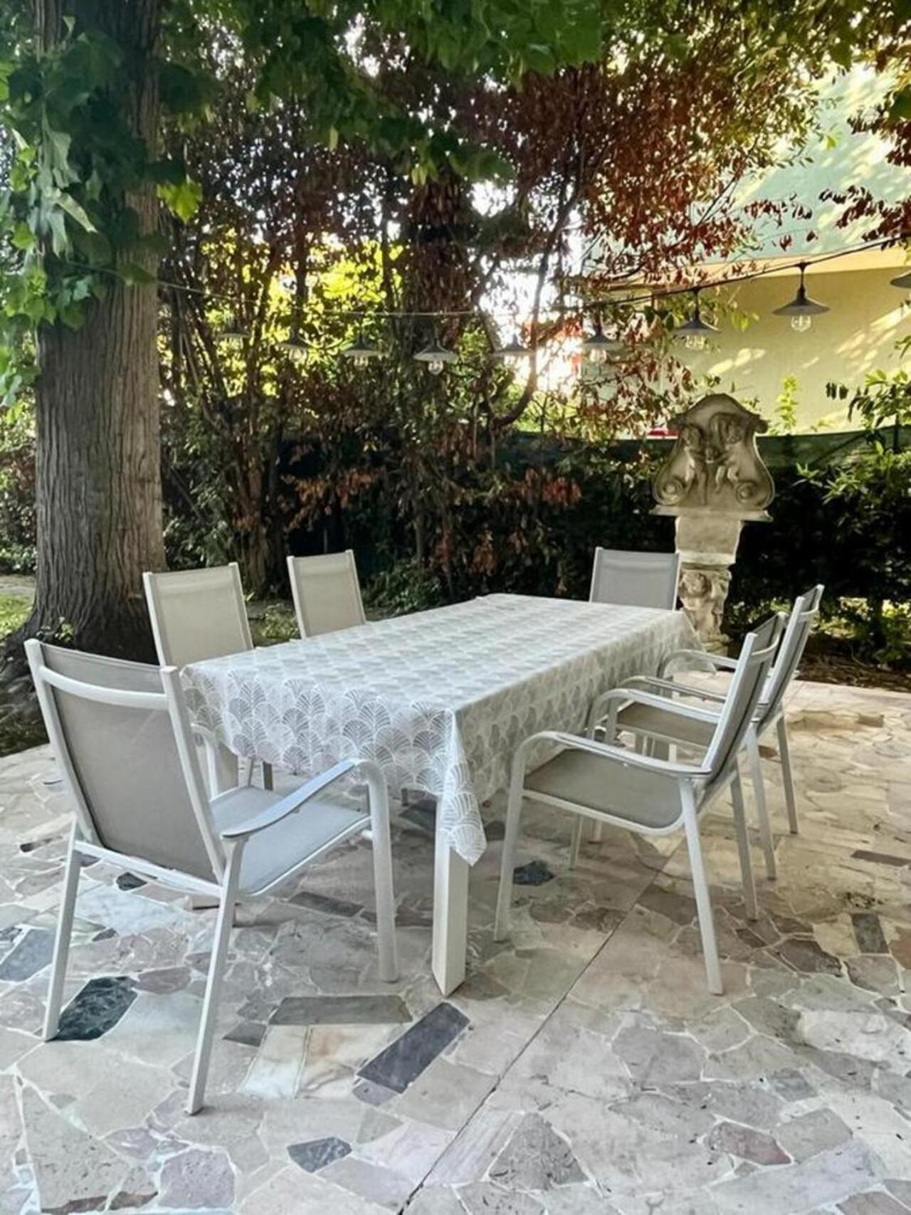La Gran Dama Bed and Breakfast Roseto Degli Abruzzi Exteriör bild