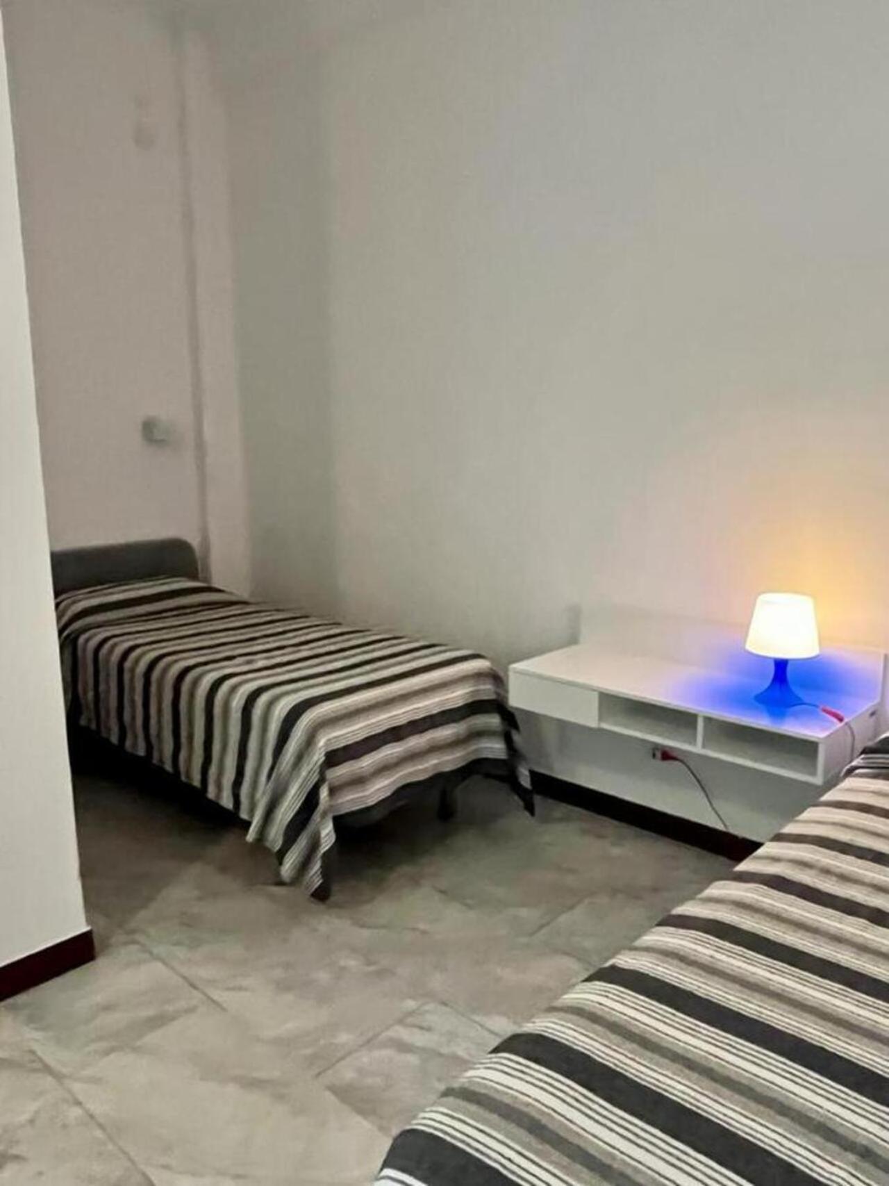 La Gran Dama Bed and Breakfast Roseto Degli Abruzzi Rum bild